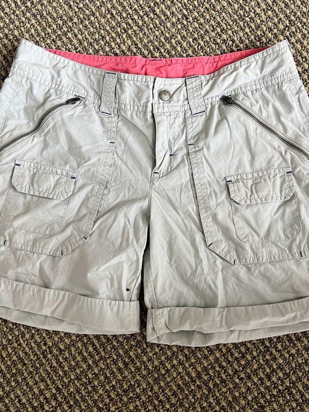Athleta y2k Light Gray Women's Cargo Shorts with Pink Waistband